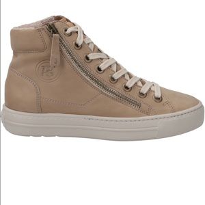 Leather Sneakers. High top sneaker. Never worn